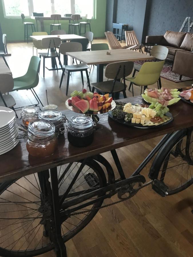 Gaestehaus & Cafe Leeze Bad Dürkheim Exteriör bild
